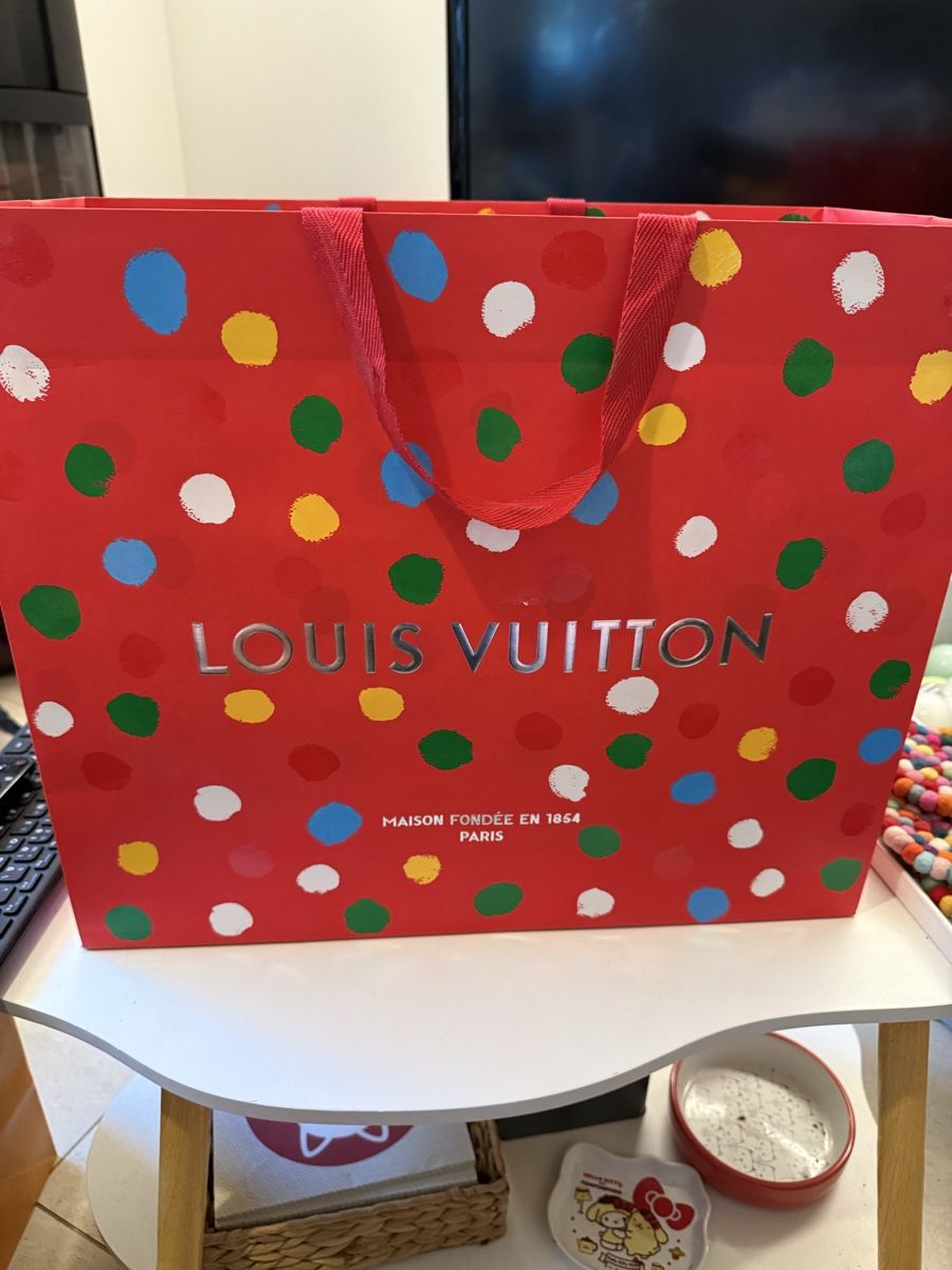 Louis Vuitton Borse: Louis Vuitton x 7 Shopping Bags – Usato da Mendrisio venduto da ketolin
