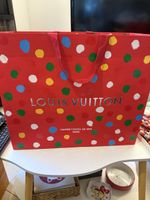 Louis Vuitton x 7 Shopping Bags