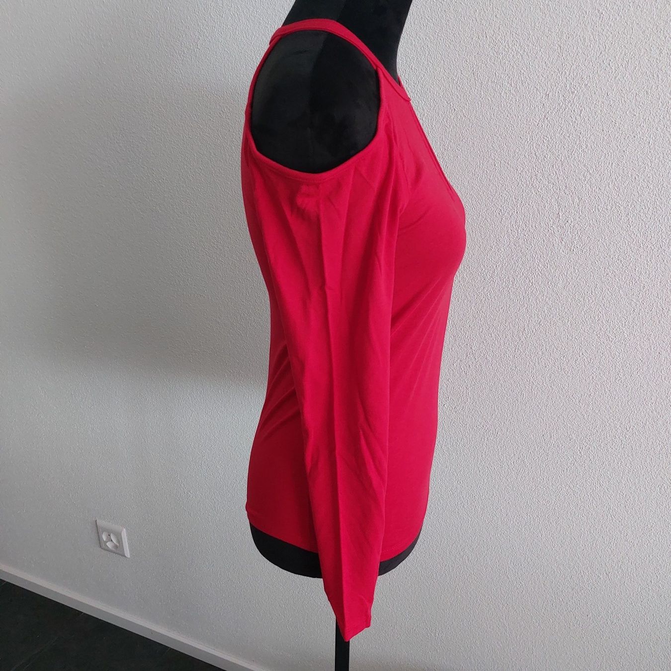 T-shirt: Rotes Langarmshirt – Nuovo (secondo la descrizione) da Muri AG venduto da ReBoutique 1