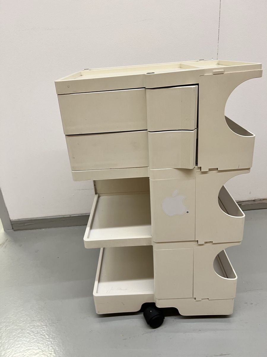 Eléments de bureau: Boby 3/2 Rollcontainer Joe Colombo Design – D'occasion à Hombrechtikon par vespa1954 1