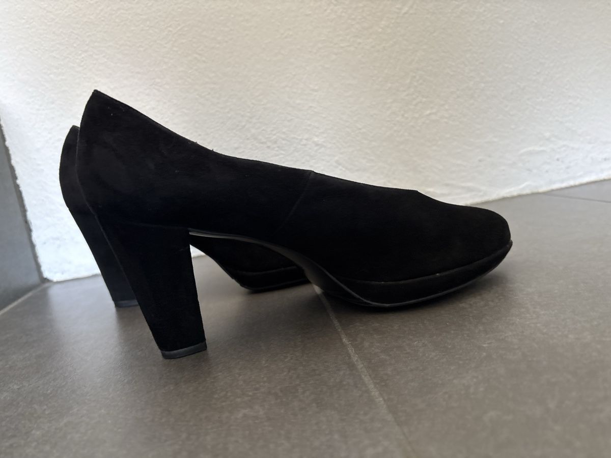 Scarpe da donna: Peter Kaiser Pumps, Größe 39 (6). – Usato da Contra venduto da bubi 2