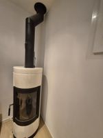 Poêle à bois blanc, bon état