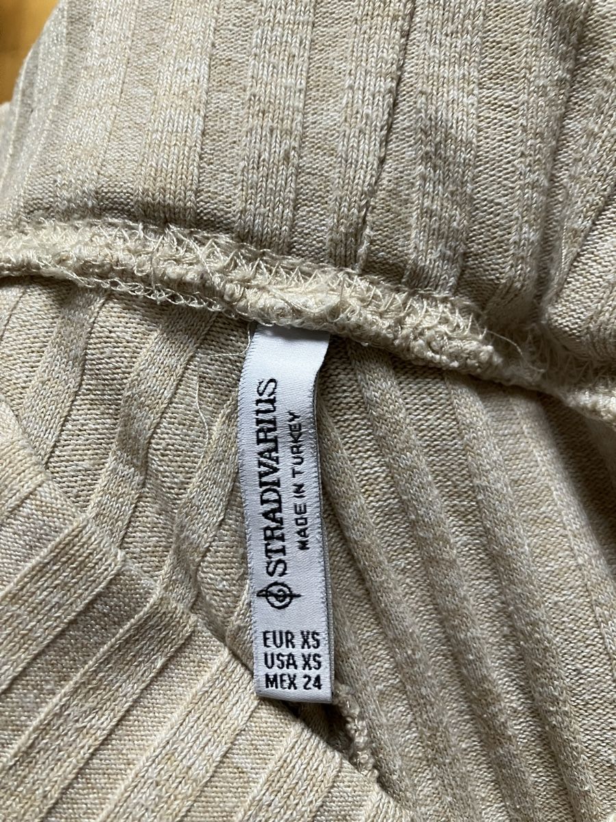 Stradivarius Hosen: Dreiviertelhose beige Gr. XS – Gebraucht aus Ostermundigen von janaj 3