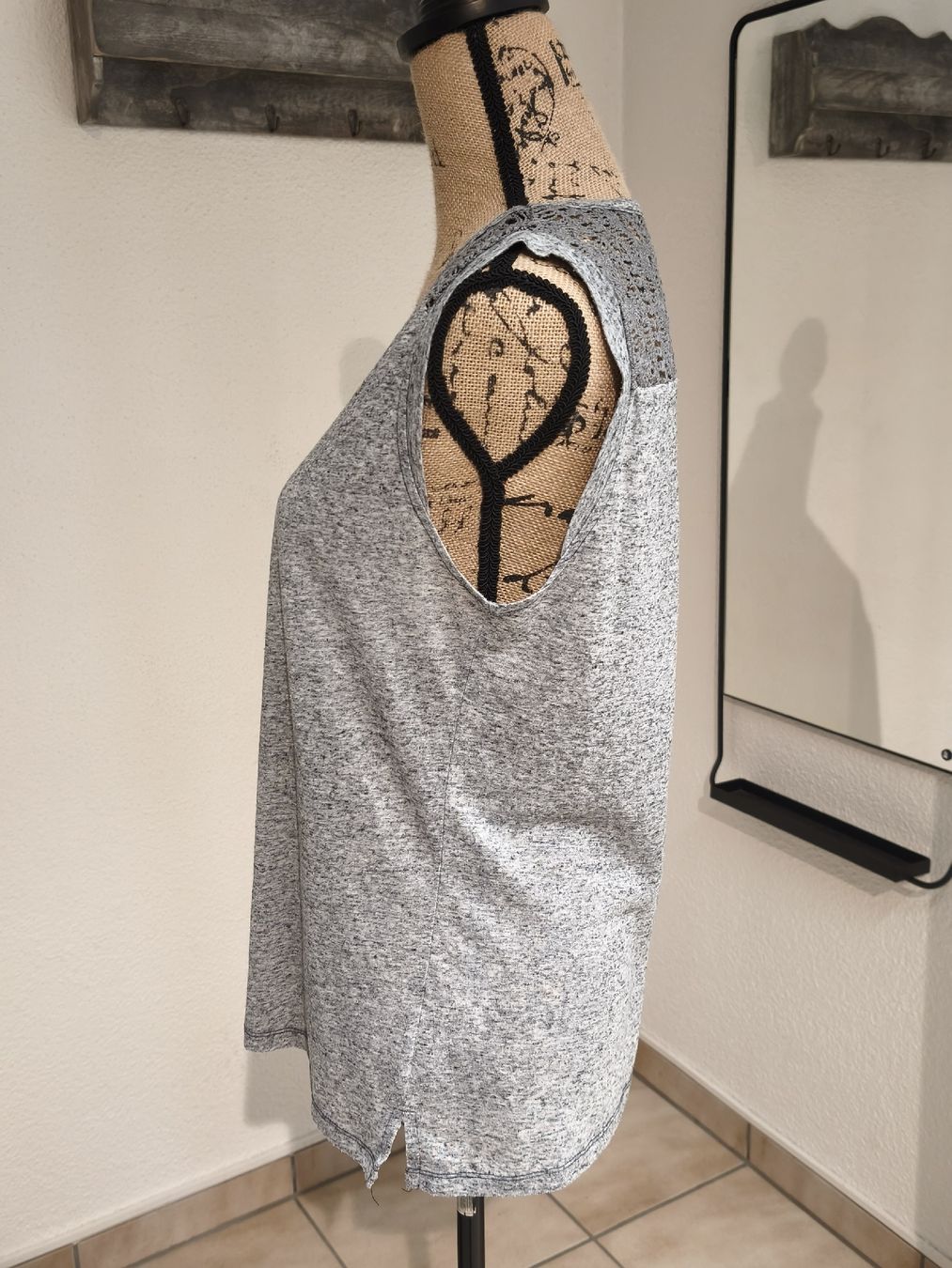 Tops: Chicoree Top Damen Grösse L Grau mit Spitze – D'occasion à Emmetten par SecondhandSiska 1