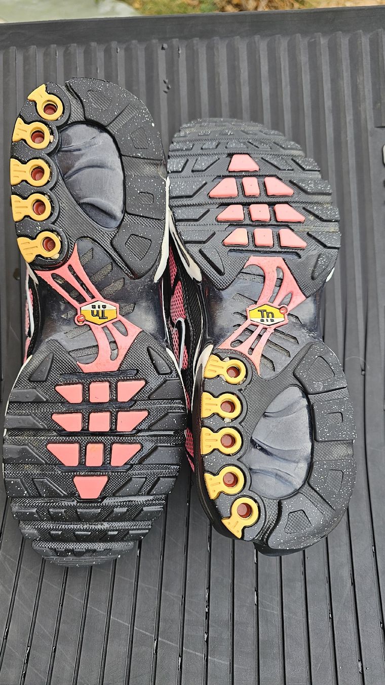 Nike Scarpe da uomo: Nike Air Max Plus TN EU 44 – Usato da Penthalaz venduto da benybeny11 2
