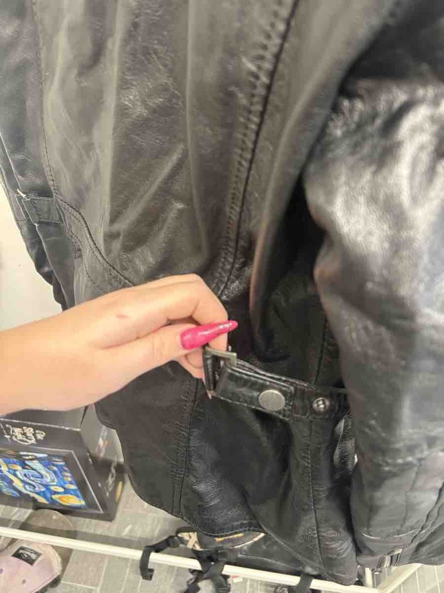 Jacken: Giacca 7eleven pelle nera – Neu (gemäss Beschreibung) aus Giubiasco von mol_f9mf 3