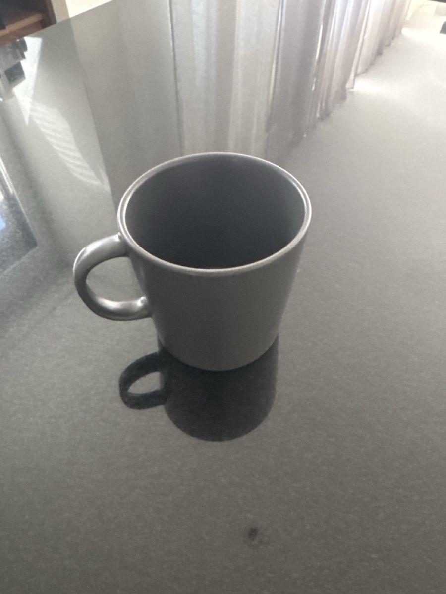 Ikea Tazze: 12 Tassen grau Keramik – Usato da Kappel SO venduto da CL1999