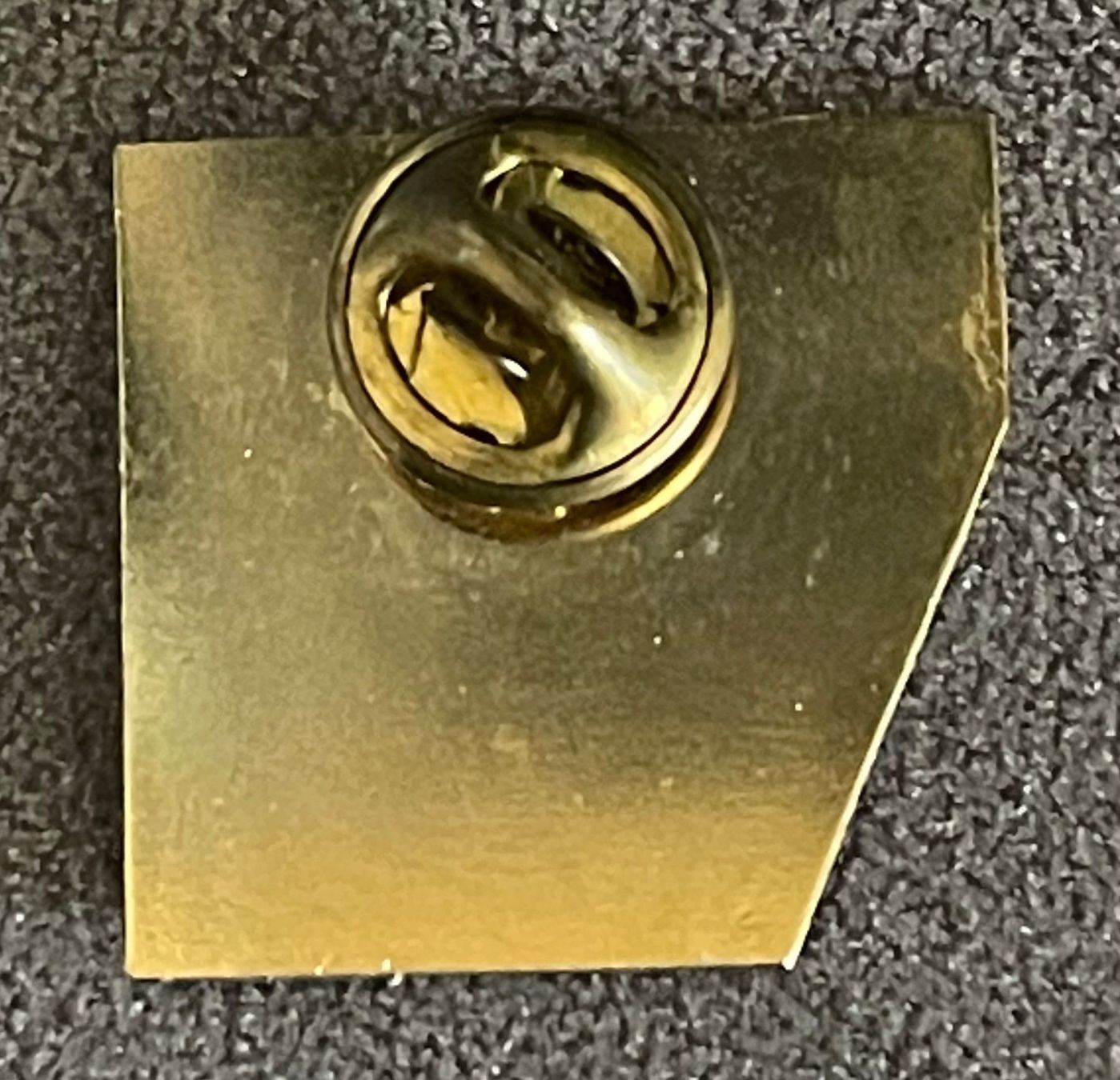 Spille & Fermagli: GDT Bellinzona vintage pin – Usato da Contone venduto da Chaos76 1