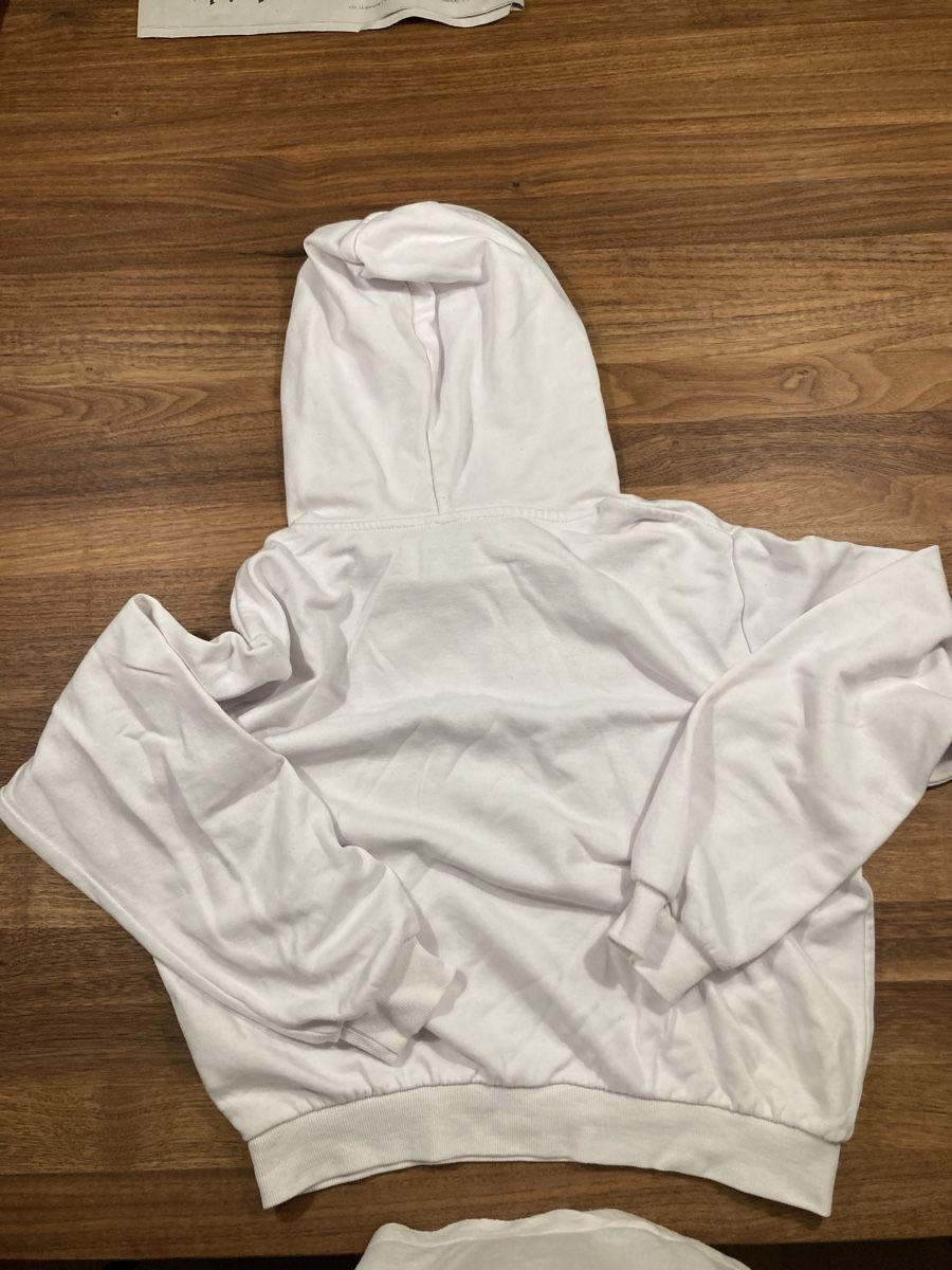 H&M Maglioni & Felpe: Weisser Kapuzen Pulli – Usato da Kesswil venduto da Branca-01 6