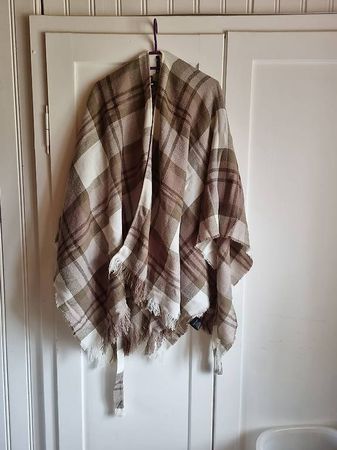 Ponchos in 5 Farben