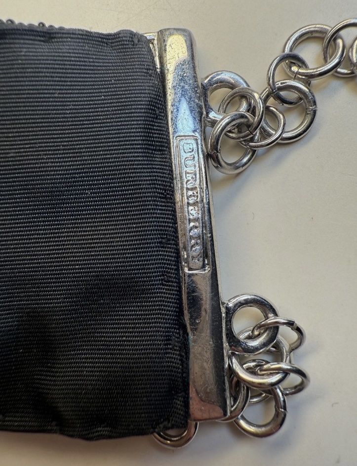 Burberry Catenine: Vintage Burberry Nova Check Perlen-Choker  Statement Piece – Nuovo (secondo la descrizione) da Zürich venduto da Postscriptum30 2