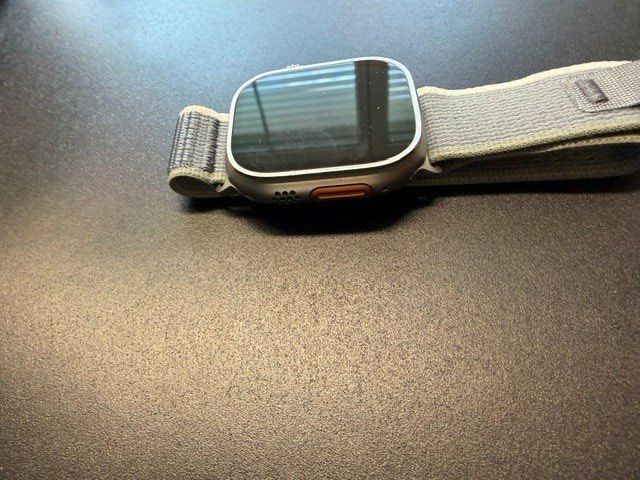 Apple Smartwatch: Appel Watch ULTRA2 – D'occasion à Cham par Gwagli1 2