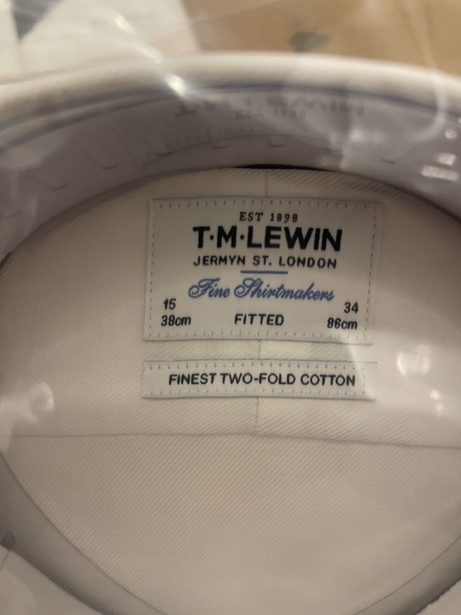 Camicie: Four T.M. Lewin shirts, brand new in packaging – Nuovo e nell'imballaggio originale da Stäfa venduto da sun_979v 1