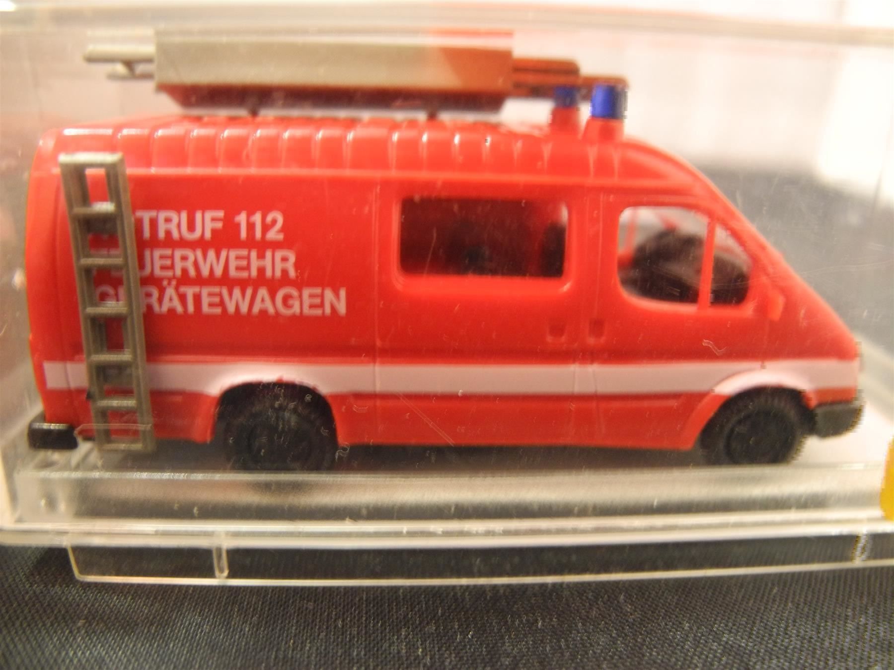 Praliné Modellautos: 2 x Praliné 2741 Polizei + 3745 FW, Nr. d90 – Neu und originalverpackt aus Kottwil von Crazyrolf 3