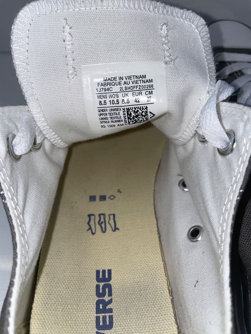 Converse Chaussures hommes: graue Converse 'All Star' in Grösse 42 – D'occasion à Wolfhausen par Mawere 1