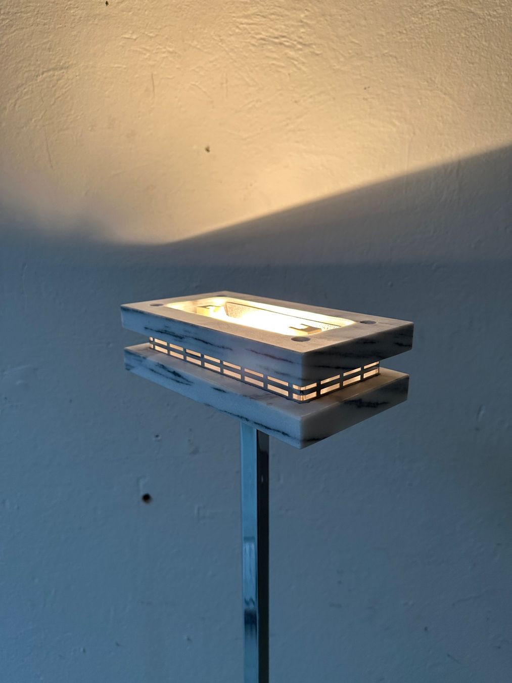 Lampen: Vintage Marmor Stehlampe – Gebraucht aus Zürich von frauflufelberg