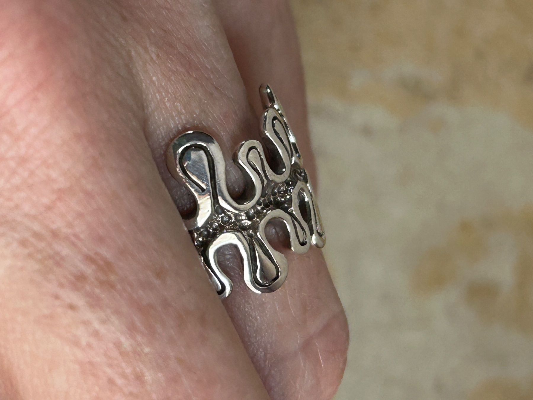Ringe: Silberring WAVE - MOVEMENT (52 oder 54) – Neu und originalverpackt aus Laufen von belleskulptur 3