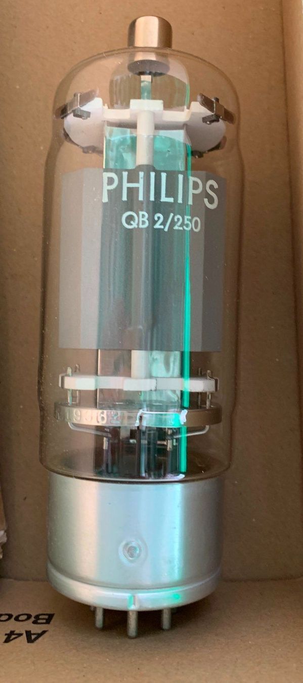 Philips Amplificatori: Philips Senderöhre QB 2/250 – Nuovo e nell'imballaggio originale da Lodrino venduto da Stema