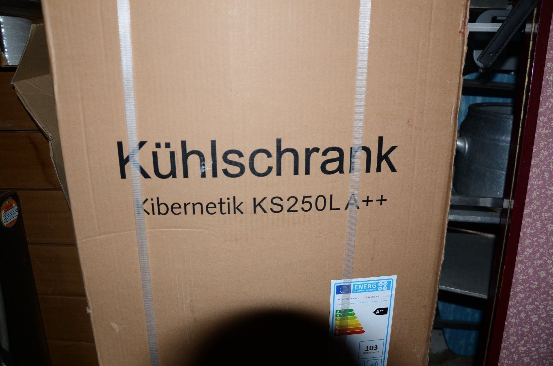 Frigoriferi: Kühlschrank – Nuovo e nell'imballaggio originale da Schwyz venduto da Titlis49 1