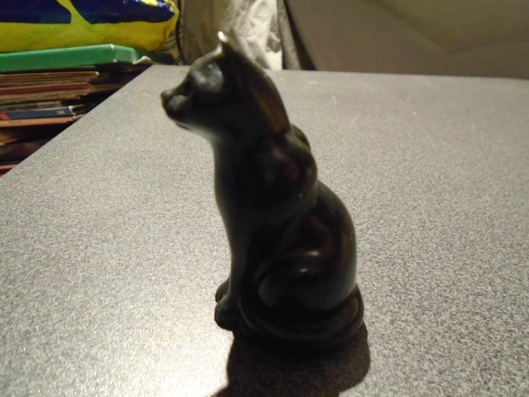 Figurines: Katze sitzend, schwarz, klein – D'occasion à Zürich par abraxas1291 1