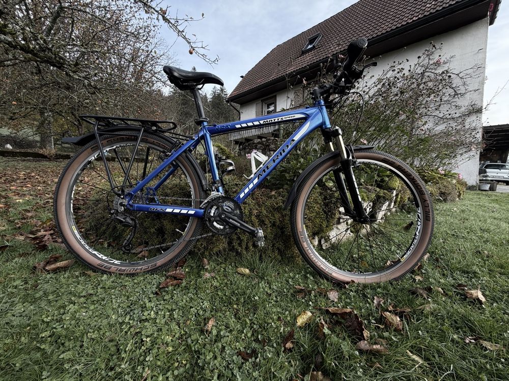 VTT Merida Altéa – 27 Pouces – Cadre Acier Bleu/jaune – 21 Vitesses – France