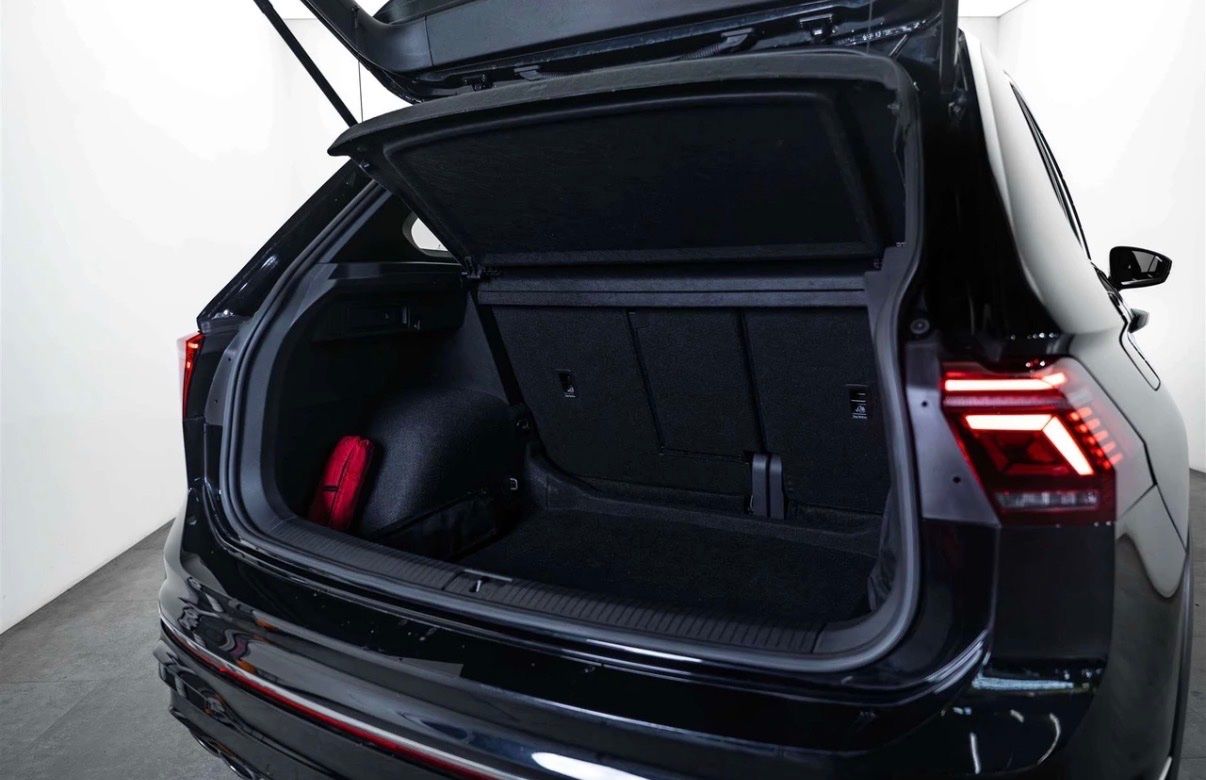 VW Automobili: VW Tiguan 2.0TSI R 4Motion DSG – Usato da Jona venduto da Dearr 5