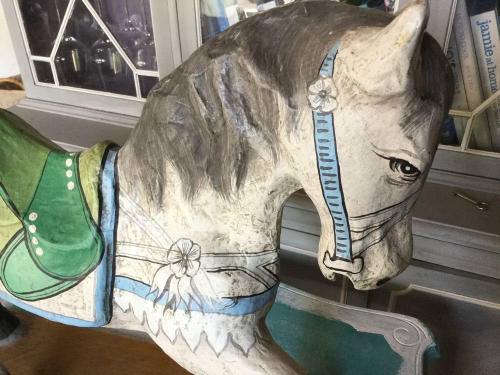 Vintage Cheval en Papier / bois (Gebraucht) in Bursinel für CHF 60 ...