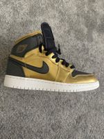 Nike Air Jordan 1 Sneaker, schwarz-gold, Grösse 36.5