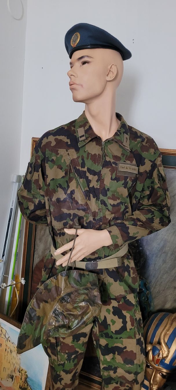 Schweizer Armee Uniformi: Schweizer Armee Uniform Set Tarnung  guter Zustand. – Nuovo (secondo la descrizione) da Basel venduto da m_schwarz 7