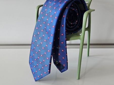 Krawatte hochwertig gewoben neu und originalverpackt blau