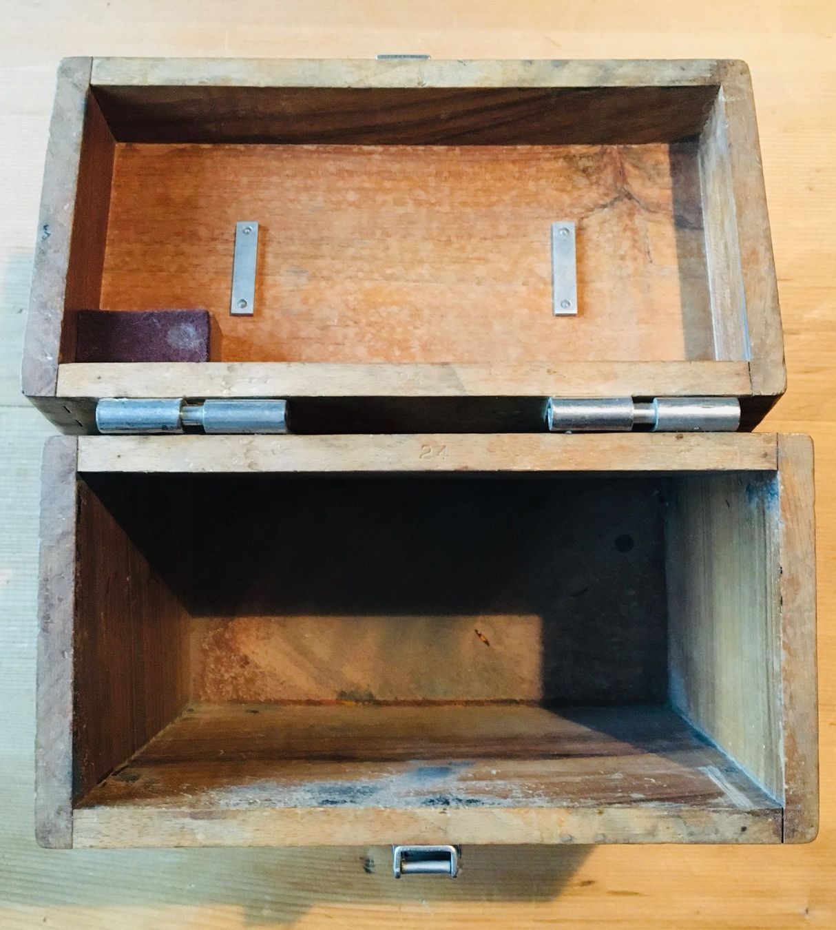 Barattoli: Superbe boite ancienne en bois – Usato da Cornaux NE venduto da THX01 1