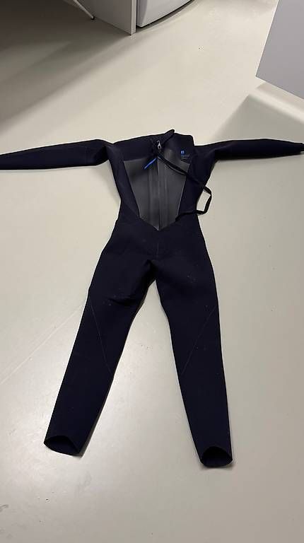 Mute per immersioni: Triathlon Wetsuit – Usato da Niederteufen venduto da mcelli 1