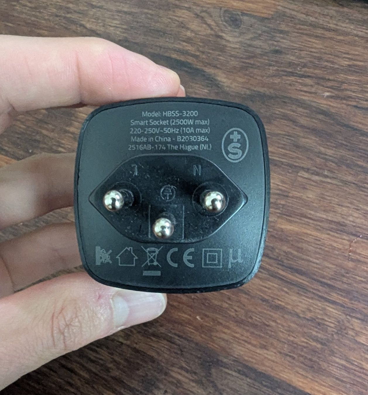 Spine: Hombli Smart Socket – Usato da Oberentfelden venduto da nanoman7 3