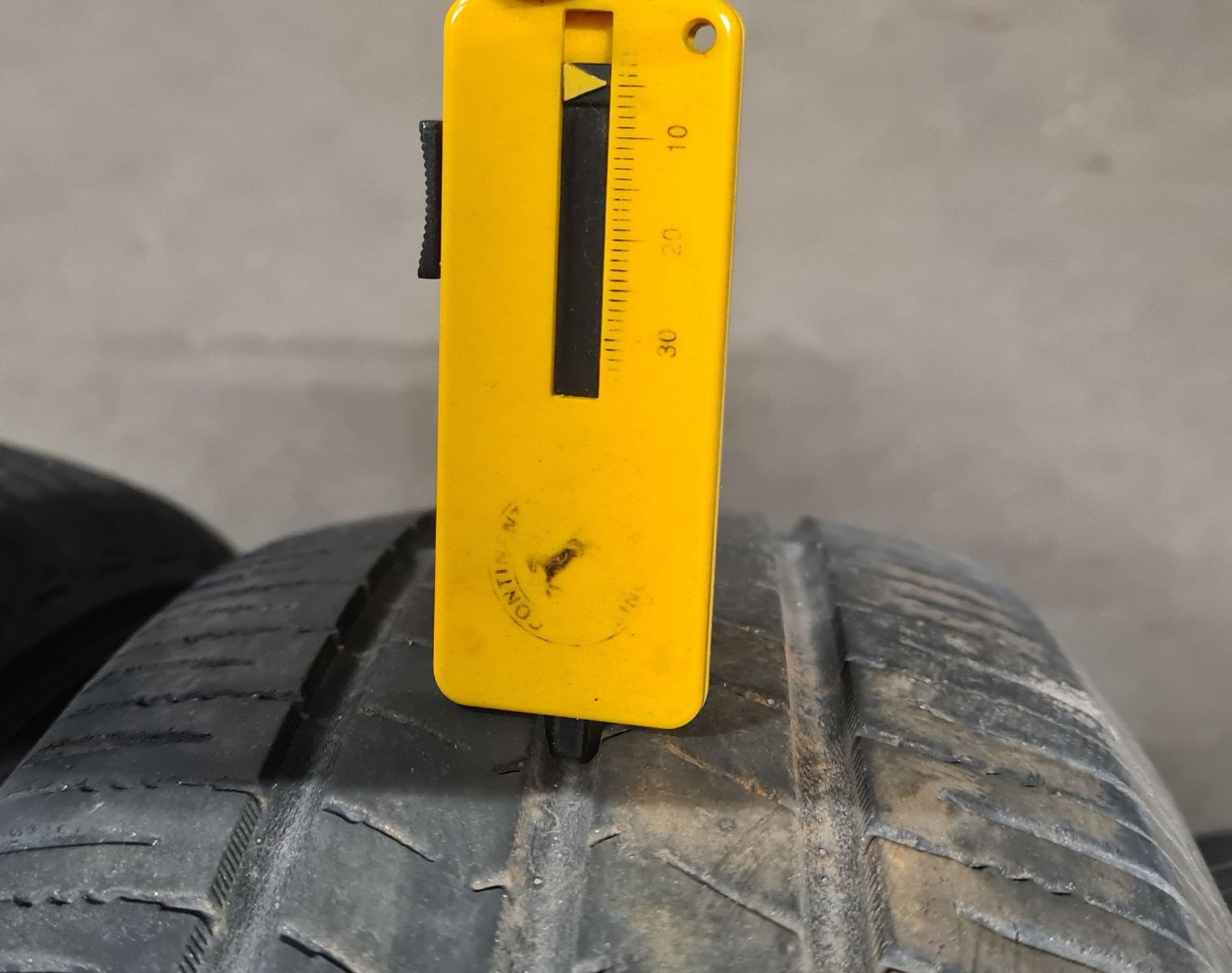Pneumatici & Ruote complete: Vier Sommerreifen 155/65R14 – Usato da Uetendorf venduto da ATA-Deals 2