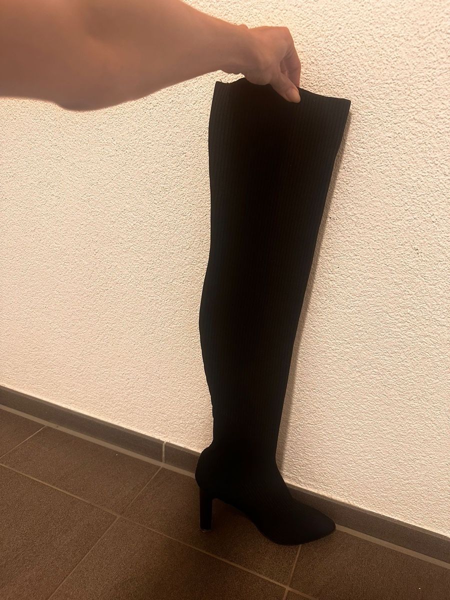 Scarpe da donna: Overknee-Stiefel, Schwarz, Gr. 39, Strass-Absat – Nuovo e nell'imballaggio originale da Winterthur venduto da ChicMarkt 1