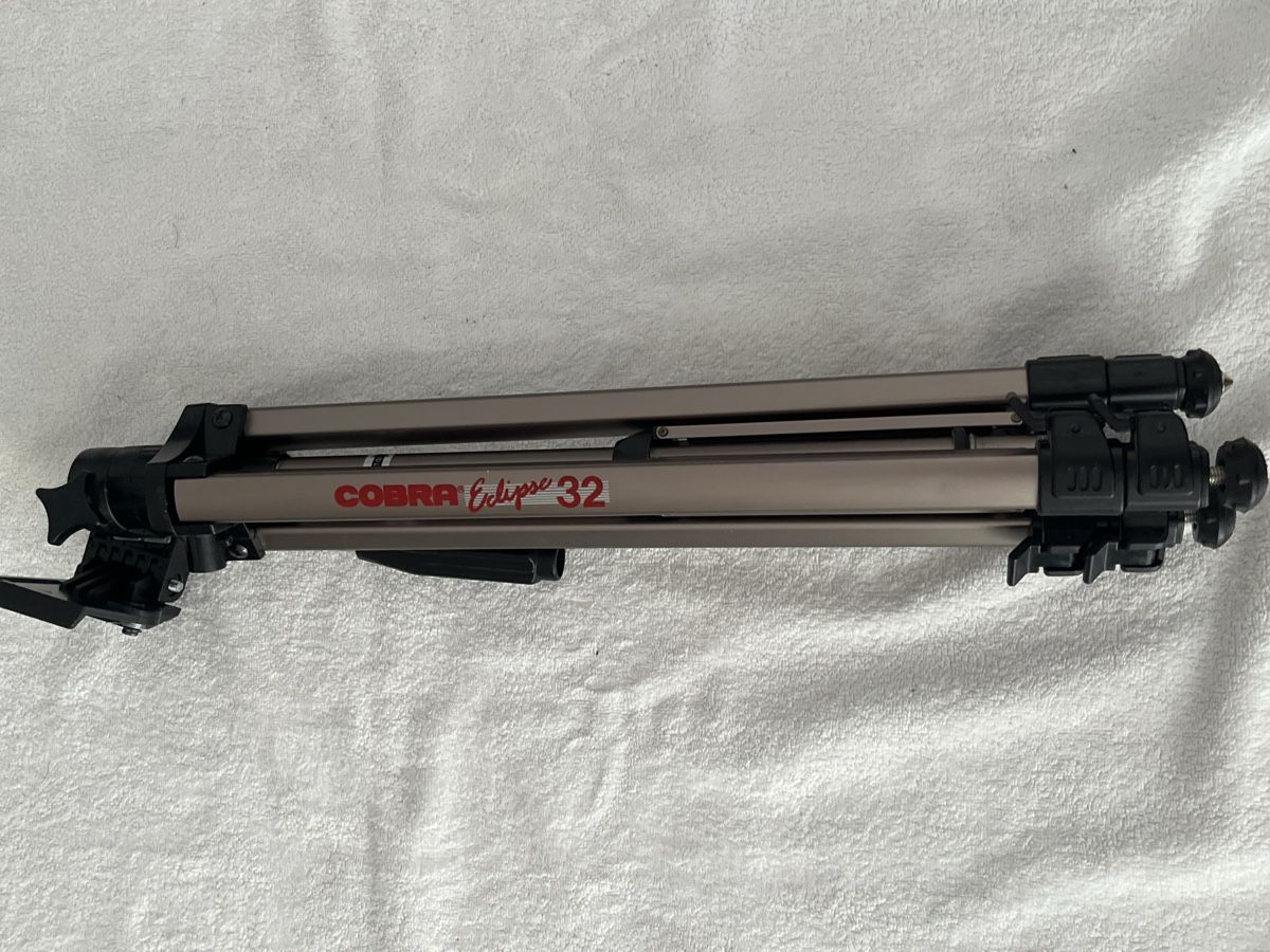 Treppiedi & Teste: Stativ Cobra Eclipse 32 guter Zustand – Usato da Gockhausen venduto da London95 4
