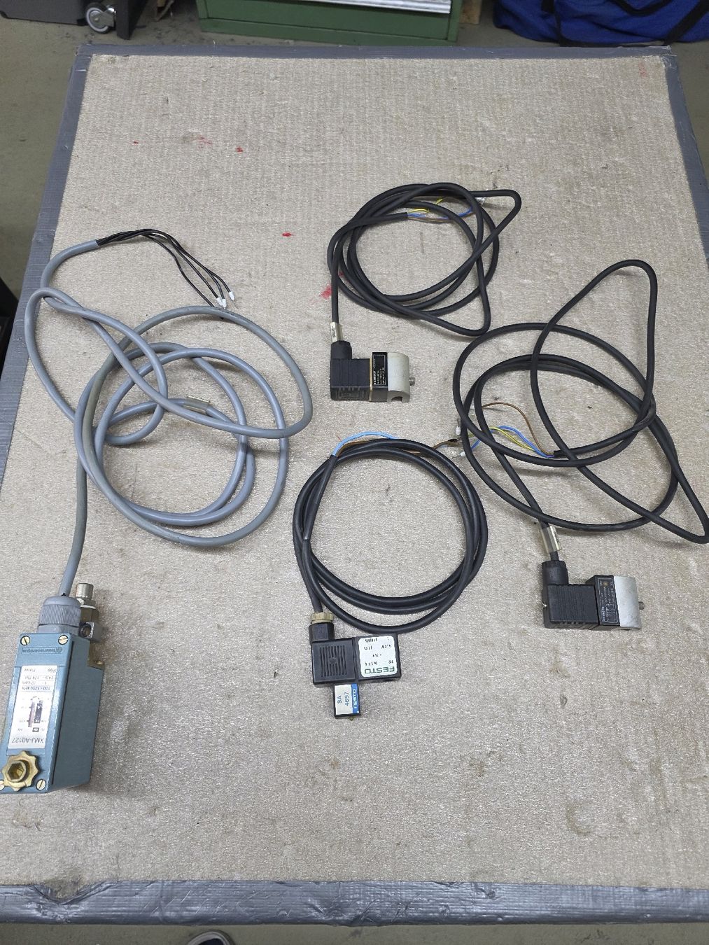 Componenti elettronici: Diverse Sensoren – Usato da Rüti ZH venduto da Madeira14