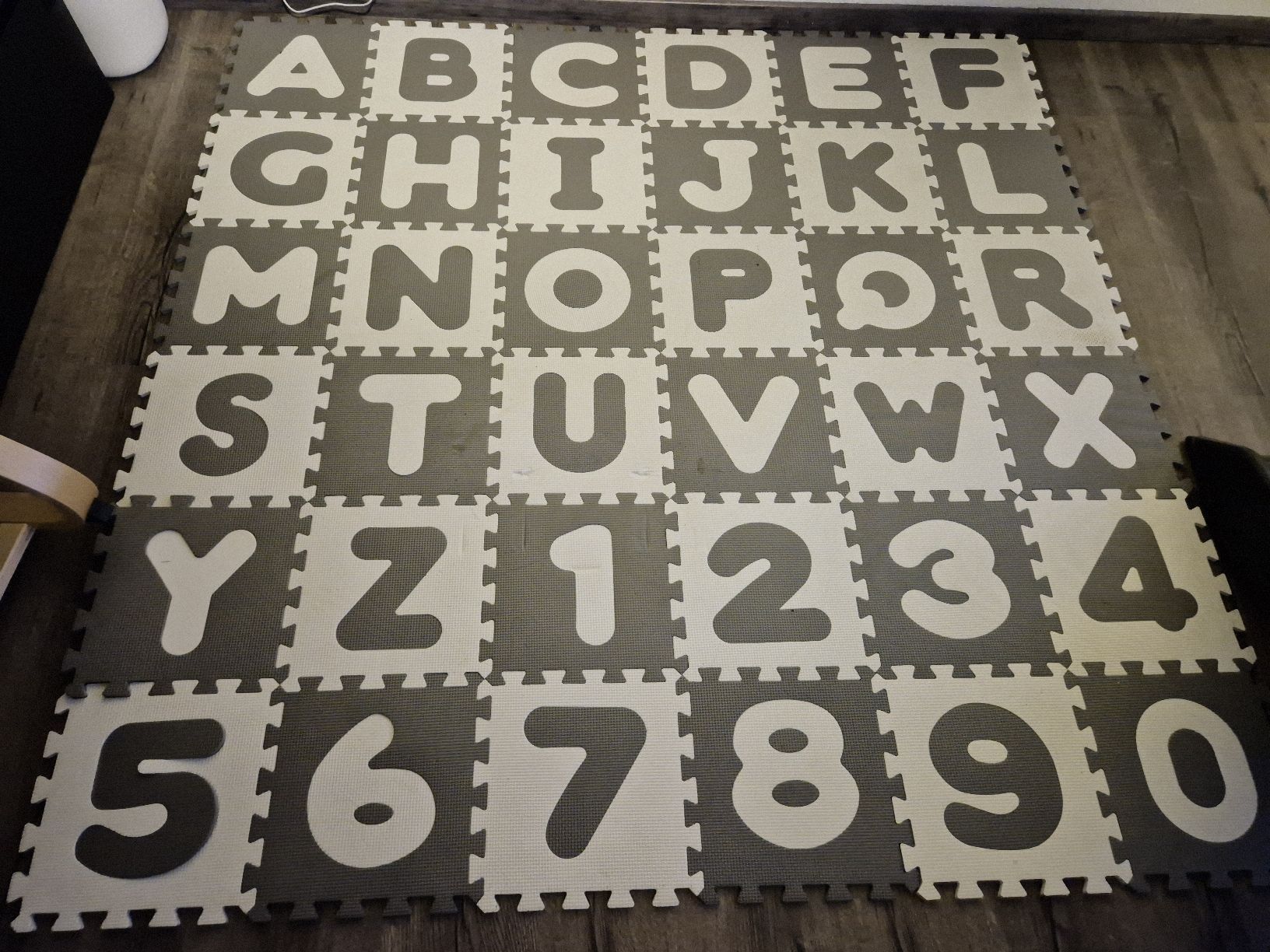 Tapis de jeu: Buchstaben+Zahlen Teppich – D'occasion à Leuggern par MonaM90