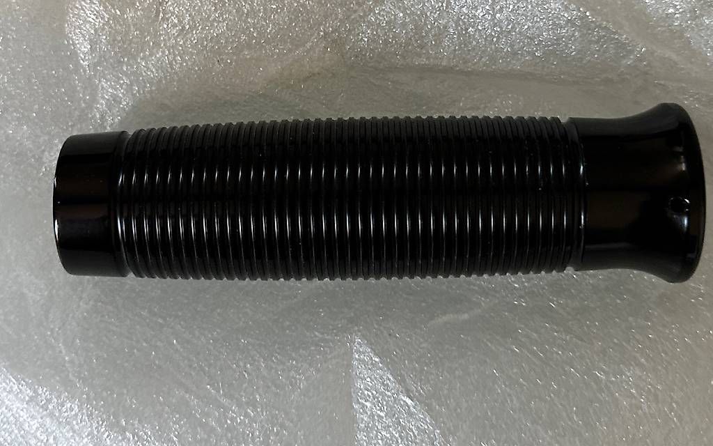 Tutti pezzi di ricambio auto: Rough Crafts manopola sinistra originale  – Usato da Mendrisio venduto da esthetic111