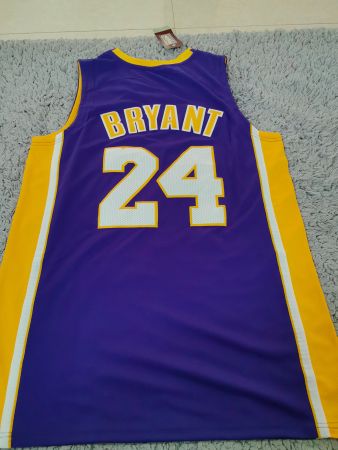 Kobe Bryant Lakers Trikot #24 Neu mit Etikett Gr. L