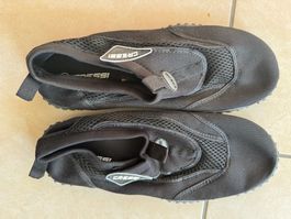 🌻 Badeschuhe Cressi schwarz Grösse 43, neuwertig