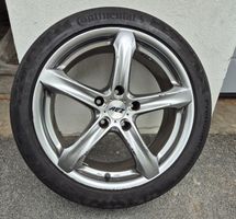 225 / 45 R18