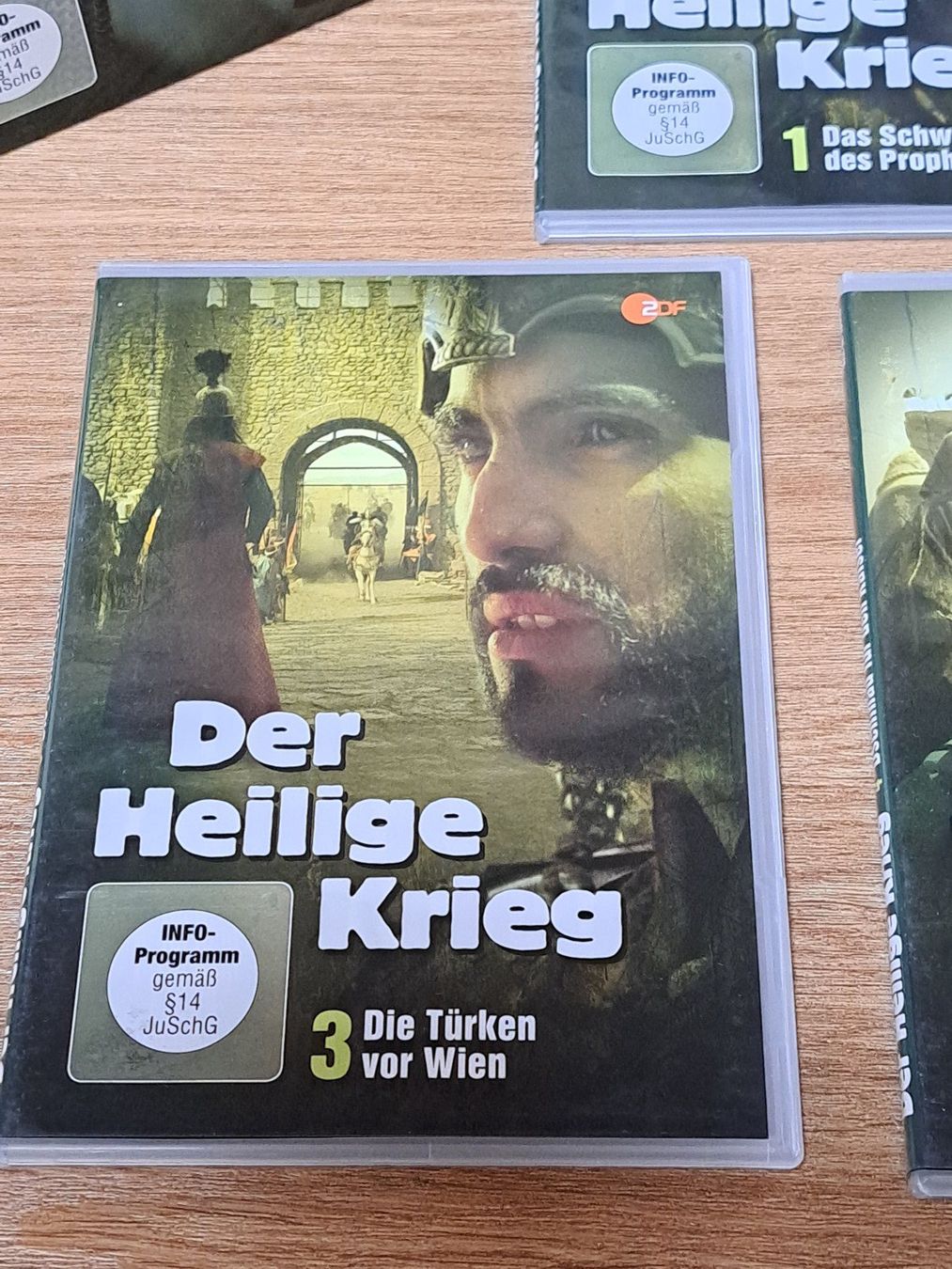 Tutti i DVDs: Der Heilige Krieg, Boxset mit 5 Discs, Kreuzzug n Jerusalem – Nuovo (secondo la descrizione) da Unterseen venduto da Kanica 6