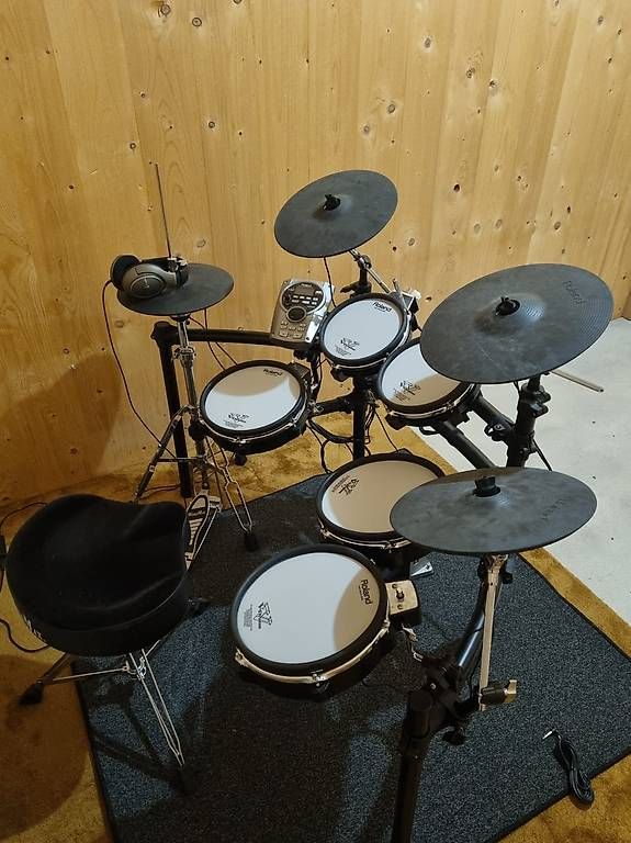 Roland Strumenti musicali: Roland TD-15 E-Drum – Usato da Kesswil venduto da wmb_8wzj
