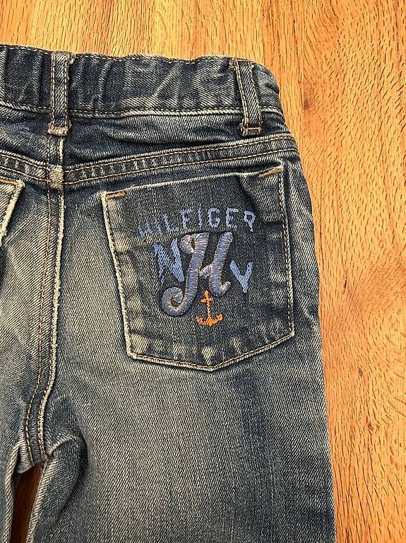 Jeans: Jeans Tommy Hilfiger  4T/B – Usato da Glattpark(Opfikon) venduto da humanpro 2