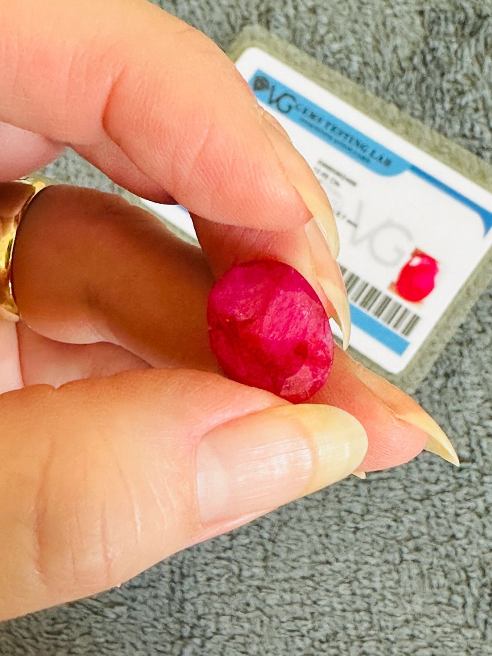 Pietre preziose: Certified 12.65 Ct Oval Cut Loose Gem – Nuovo e nell'imballaggio originale da Genève venduto da AGBERG 5