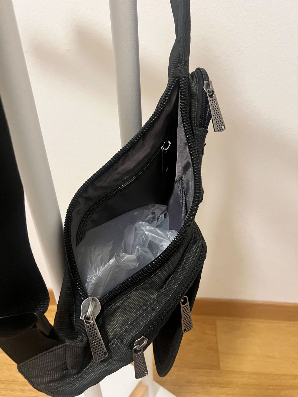 Sacs: Umhängetasche von Vanlison – D'occasion à Bern par No1e 5