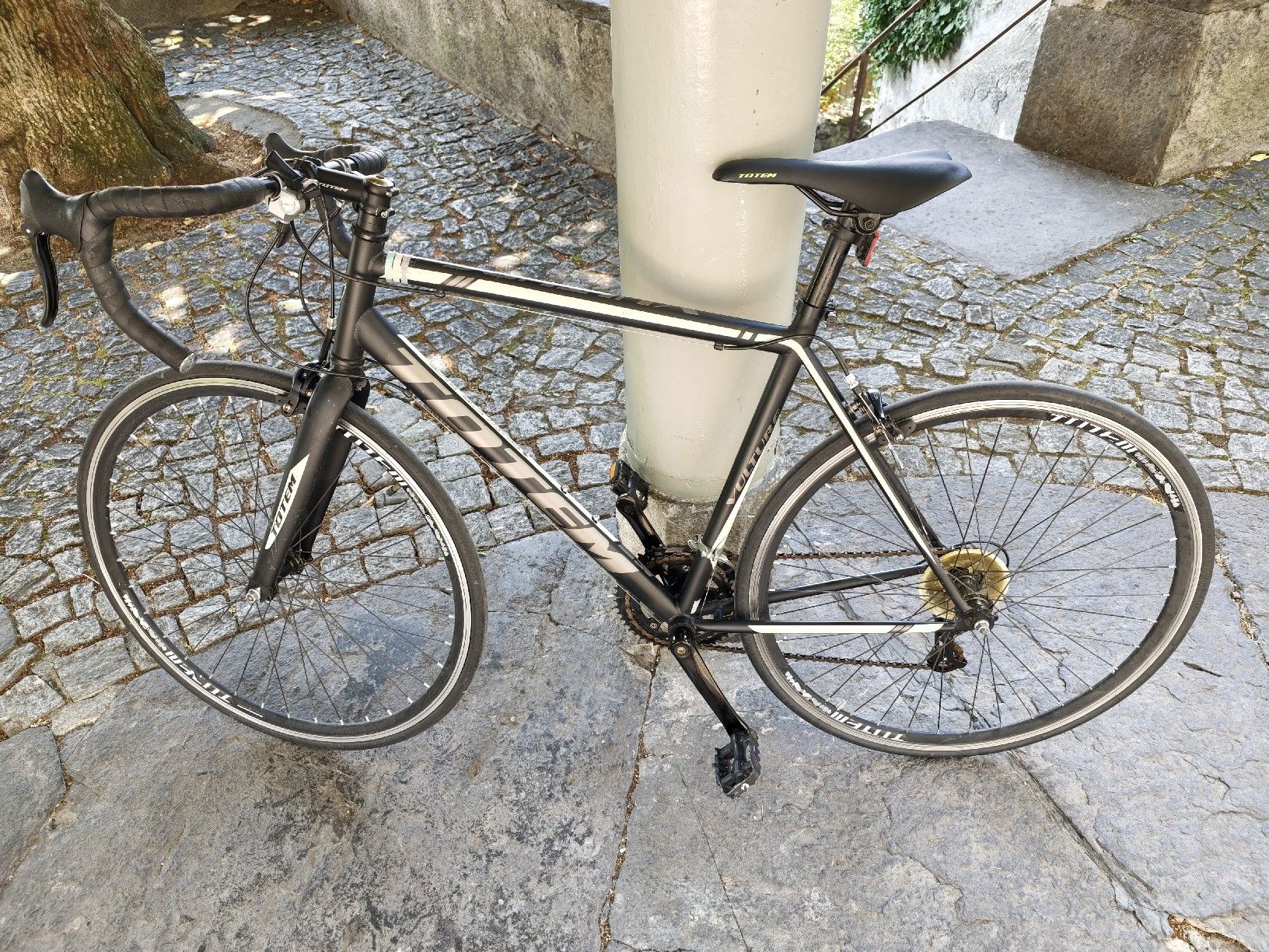 Totem Vélos: Totem Vulture Road Bike – D'occasion à Spiez par got_ldx2