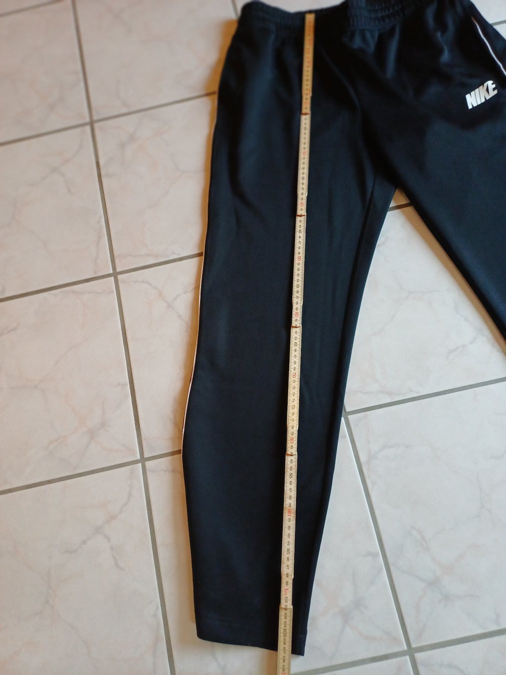 Nike Pantalons: Trainerhose Nike Grösse L – D'occasion à Rüegsbach par Urs9990 4