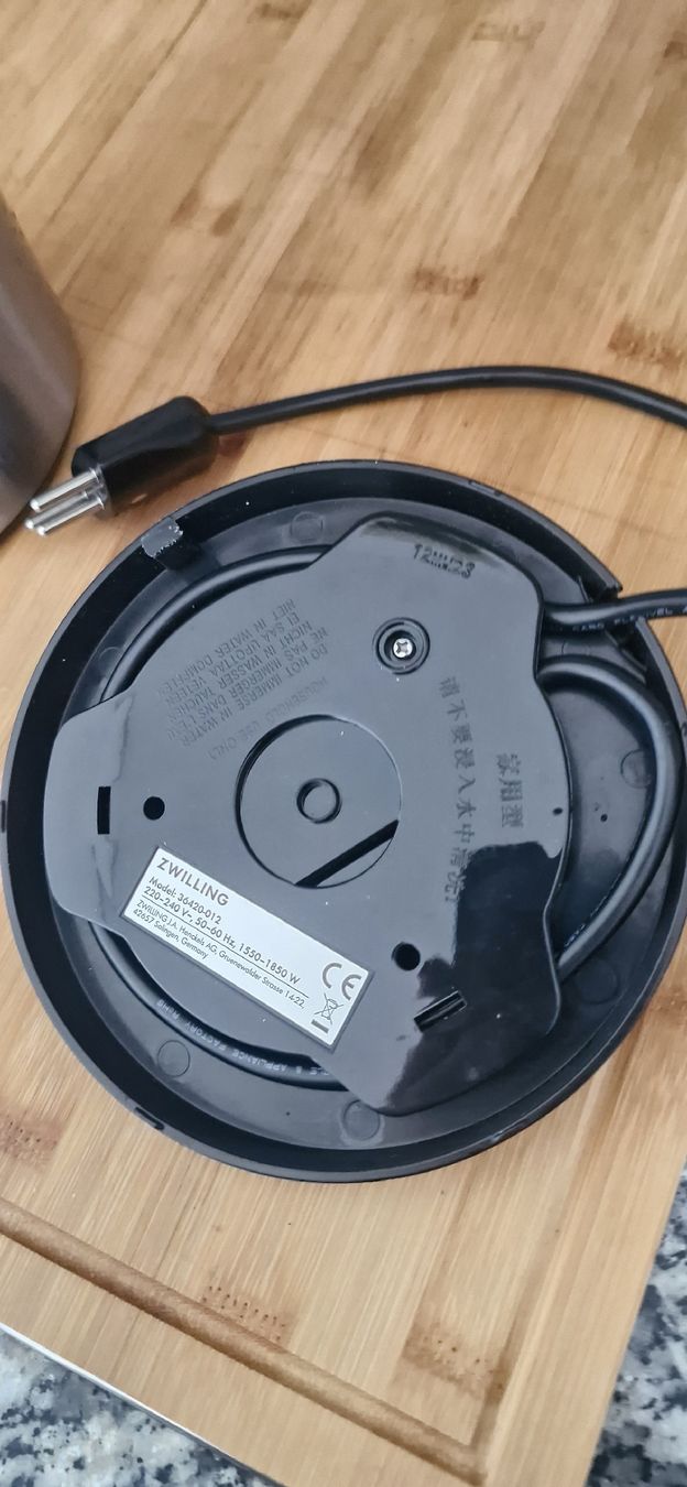 Zwilling Bollitori: Wasserkocher Zwilling – Usato da Kloten venduto da Manatee5 2